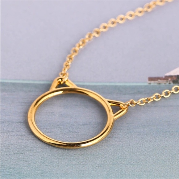 Golden Threads - Picture 3 of 5